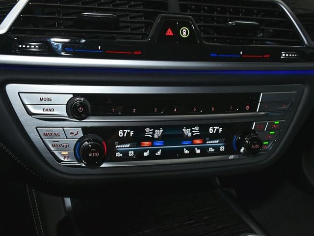 2022 BMW 7 Series M760i - 23064857 - 43