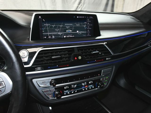 2022 BMW 7 Series M760i - 23064857 - 52