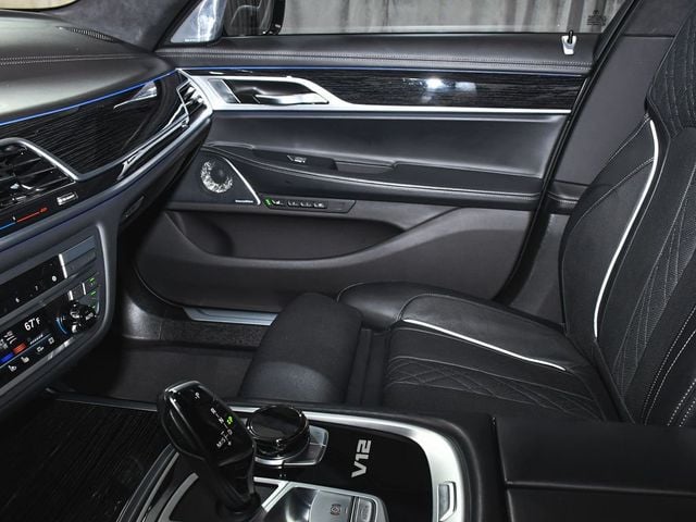 2022 BMW 7 Series M760i - 23064857 - 59
