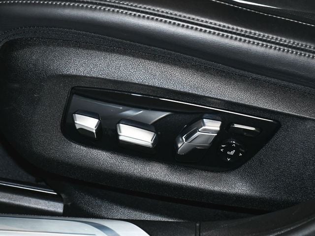2022 BMW 7 Series M760i - 23064857 - 61