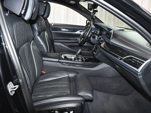 2022 BMW 7 Series M760i - 23064857 - 73