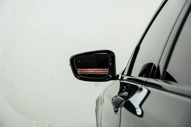 2022 BMW 7 Series M760i xDrive - 22976044 - 13