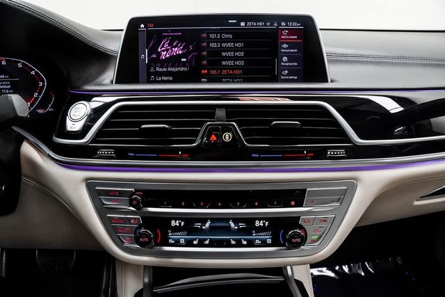 2022 BMW 7 Series M760i xDrive - 22976044 - 23