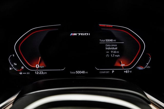 2022 BMW 7 Series M760i xDrive - 22976044 - 29