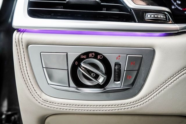 2022 BMW 7 Series M760i xDrive - 22976044 - 36