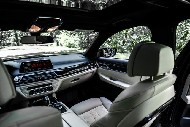 2022 BMW 7 Series MSRP$117995/AutobahnPkg/ExecutivePkg/M-SportPkg/360Camera/NAV - 23069391 - 16