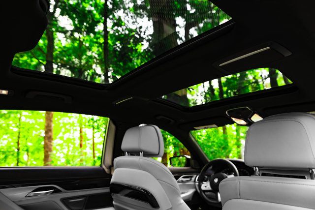 2022 BMW 7 Series MSRP$117995/AutobahnPkg/ExecutivePkg/M-SportPkg/360Camera/NAV - 23069391 - 22