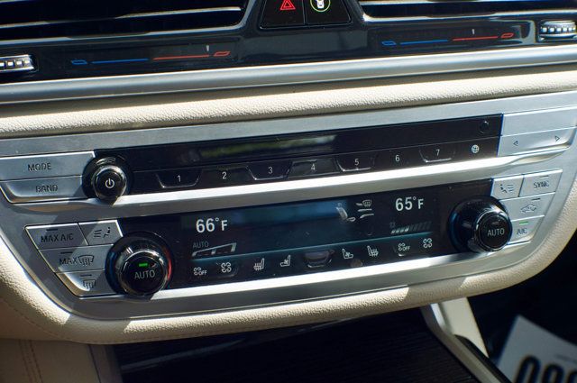 2022 BMW 7 Series MSRP$118640/DrivingAssistanceProPkg/M-SportPkg/ExecutivePkg/NAV - 22999606 - 26