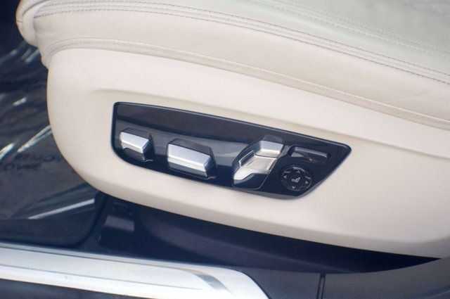 2022 BMW 7 Series MSRP$118640/DrivingAssistanceProPkg/M-SportPkg/ExecutivePkg/NAV - 22999606 - 36
