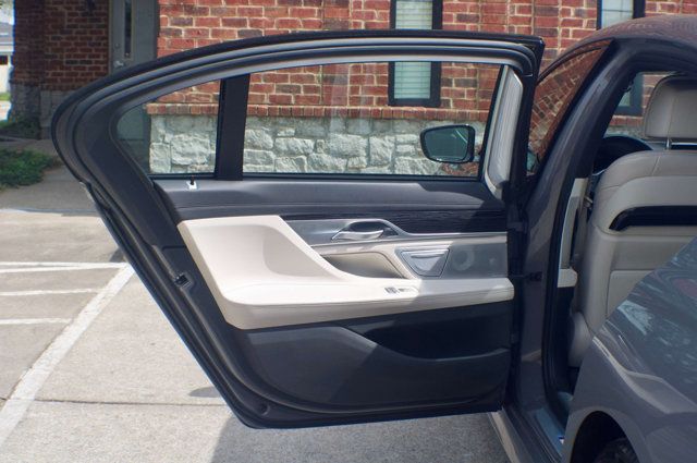 2022 BMW 7 Series MSRP$118640/DrivingAssistanceProPkg/M-SportPkg/ExecutivePkg/NAV - 22999606 - 48