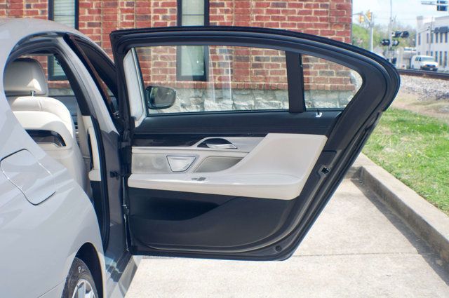 2022 BMW 7 Series MSRP$118640/DrivingAssistanceProPkg/M-SportPkg/ExecutivePkg/NAV - 22999606 - 56