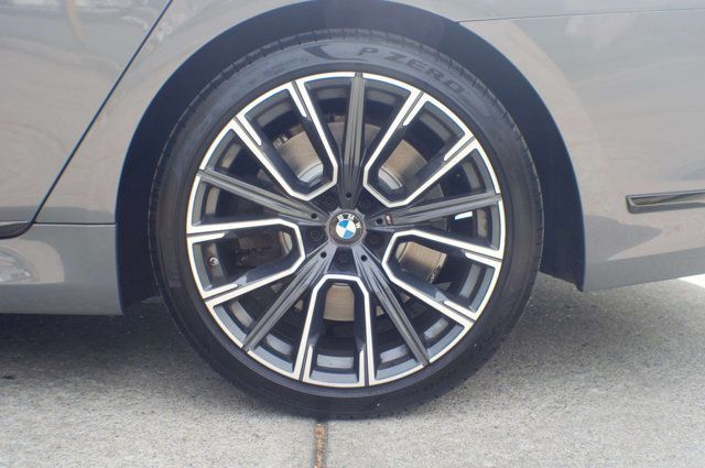 2022 BMW 7 Series MSRP$118640/DrivingAssistanceProPkg/M-SportPkg/ExecutivePkg/NAV - 22999606 - 63
