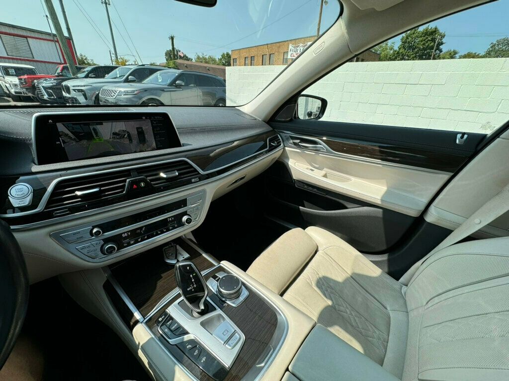 2022 BMW 7 Series PremiumPkg/Htd&CldSeats/HtdRearSeats/HeadUpDisplay/NappaLather - 22565777 - 28