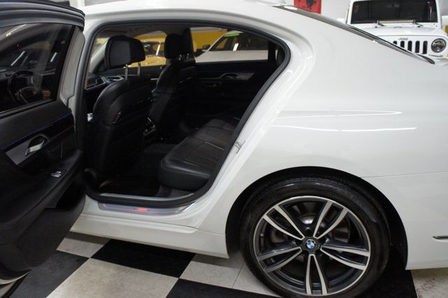 2022 BMW 7 Series Stunning, Low mileage, Nappa Leather - 22921688 - 28