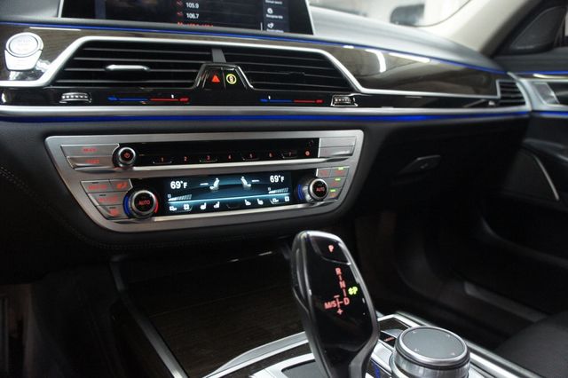 2022 BMW 7 Series Stunning, Low mileage, Nappa Leather - 22921688 - 32
