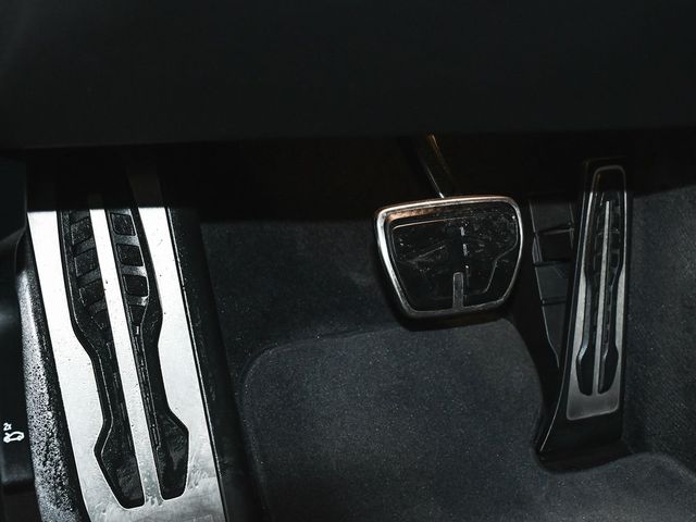 2022 BMW 8 Series 840i - 22972113 - 16