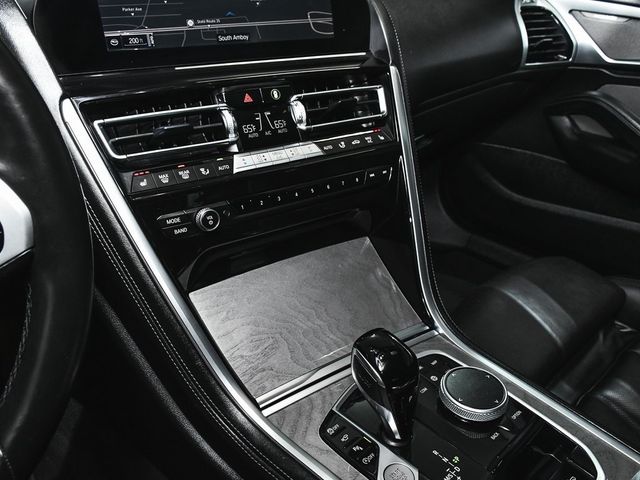 2022 BMW 8 Series 840i - 22972113 - 52