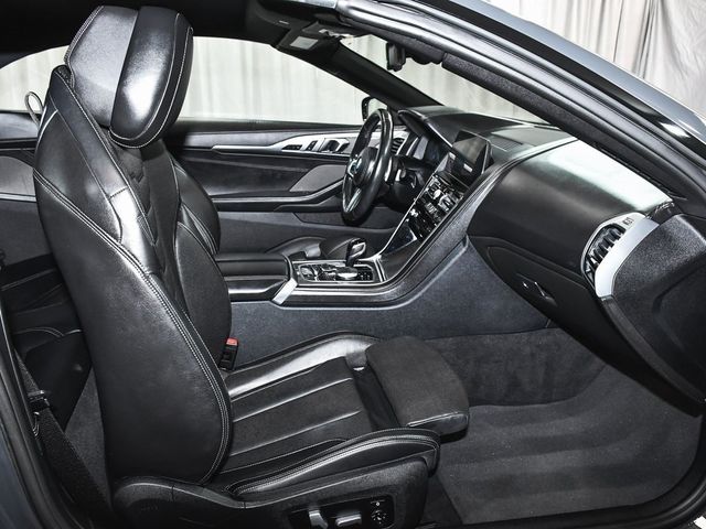 2022 BMW 8 Series 840i - 22972113 - 70