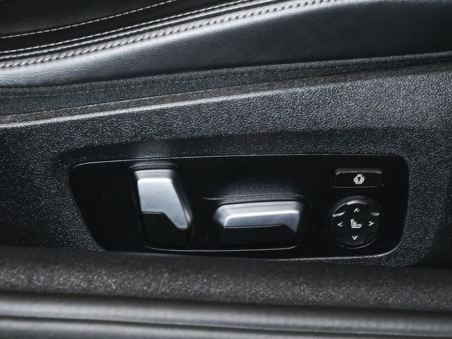 2022 BMW 8 Series 840i - 22972113 - 71