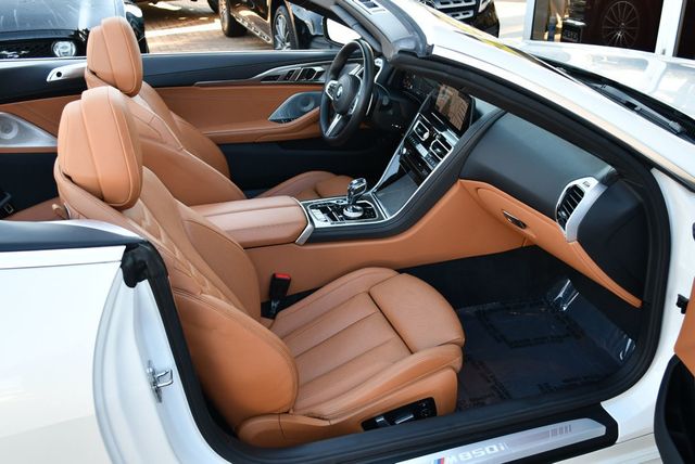 2022 BMW 8 Series M850i xDrive Convertible W/Driving Assistance Packages - 23088756 - 18