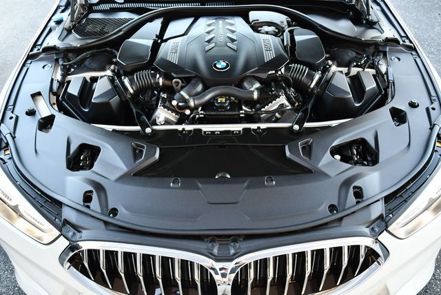 2022 BMW 8 Series M850i xDrive Convertible W/Driving Assistance Packages - 23088756 - 77