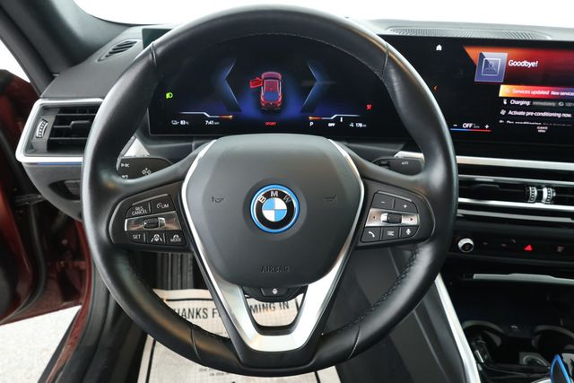 2022 BMW i4 eDrive40 Gran Coupe with Driving Assistance Professional Package - 22918382 - 11