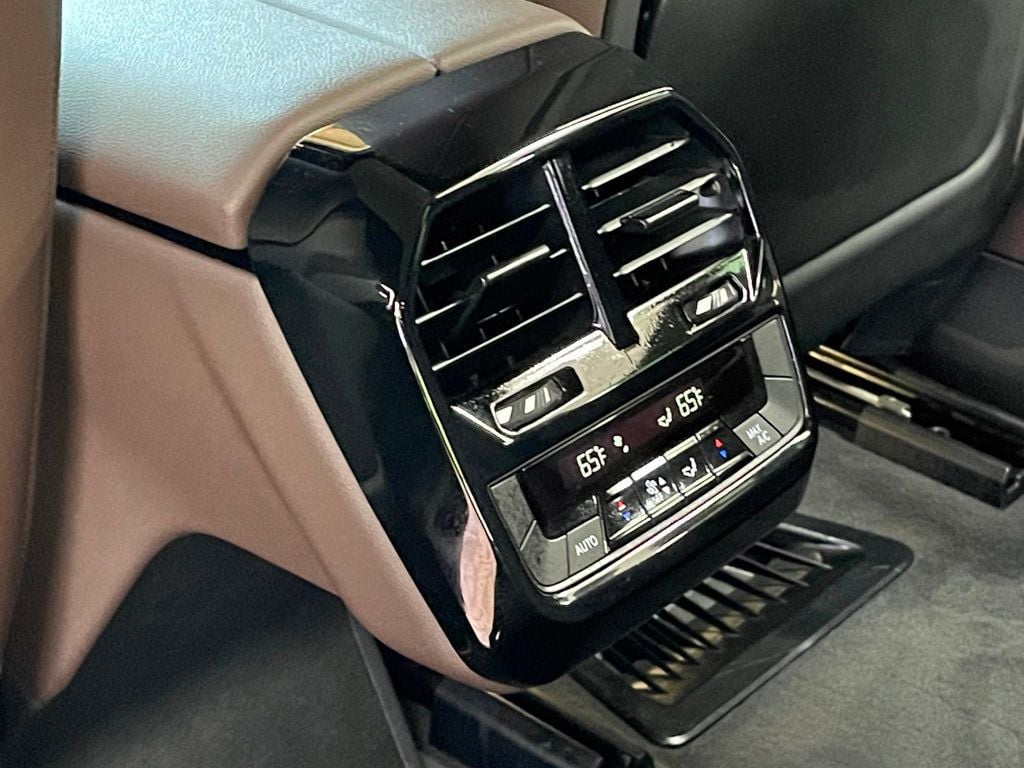 2022 BMW iX xDrive50 Sports Activity Vehicle - 23047960 - 19