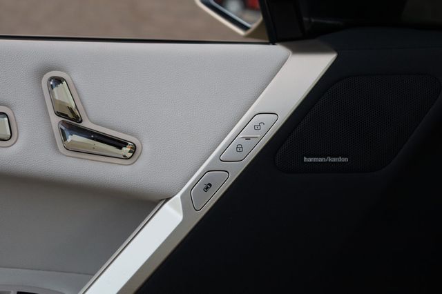 2022 BMW iX xDrive50 Sports Activity Vehicle - 22949383 - 28