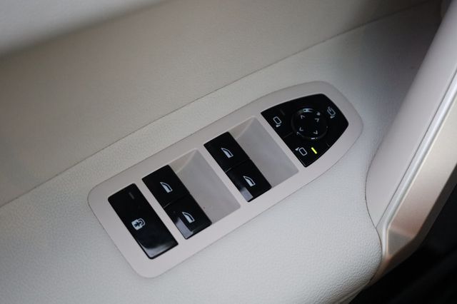 2022 BMW iX xDrive50 Sports Activity Vehicle - 22949383 - 29