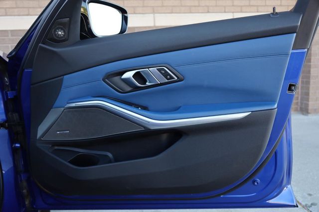 2022 BMW M3 Base - 23017385 - 29