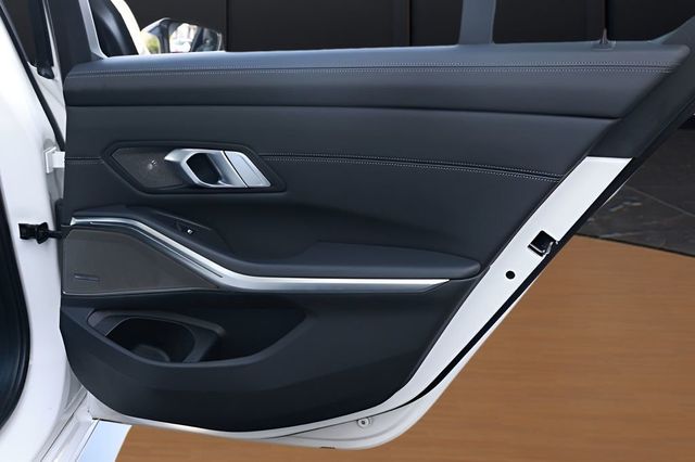 2022 BMW M3 Base - 23042671 - 36