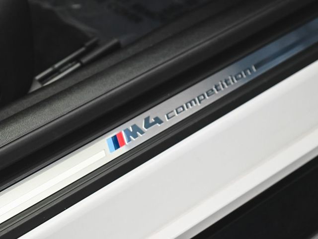 2022 BMW M4 Competition - 23000402 - 37