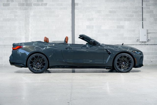 2022 Bmw M4 Competition xDrive Convertible photo 2