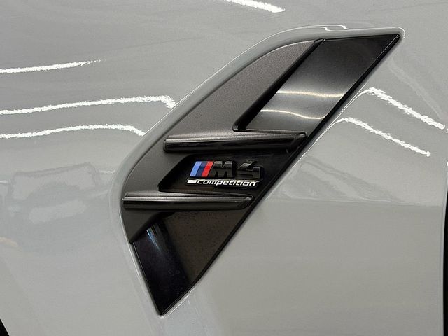 2022 BMW M4 Competition xDrive Convertible - 22963707 - 29