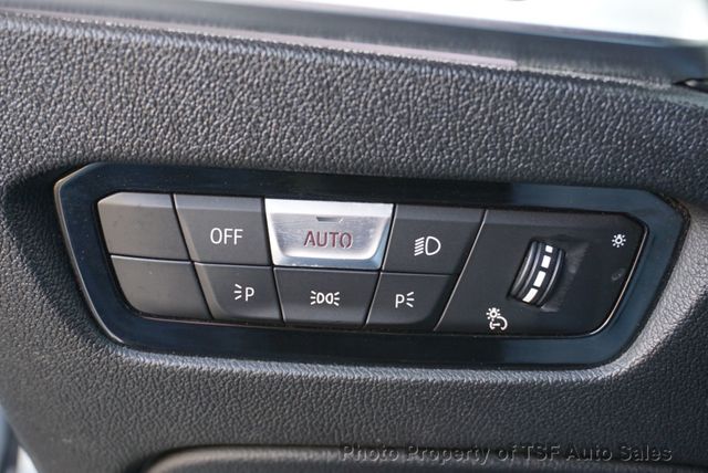 2022 BMW M4 Competition xDrive Convertible FROZEN WHITE BLUE CARBON BUCKETS  - 22985548 - 56