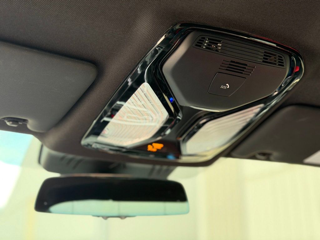 2022 BMW M4 Competition xDrive Coupe, Kith Edition - 22993439 - 29