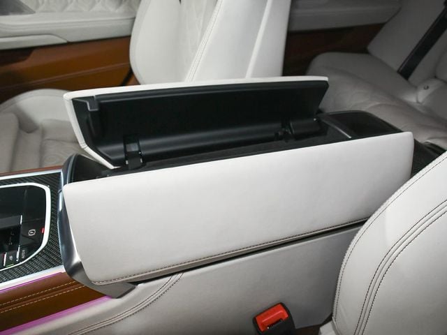 2022 BMW M8 Competition - 22996013 - 52