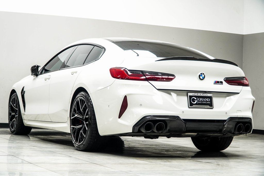 BMW M8 photo 11