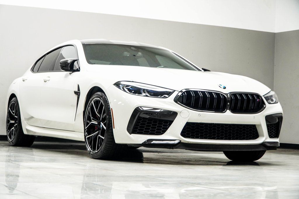 BMW M8 photo 4