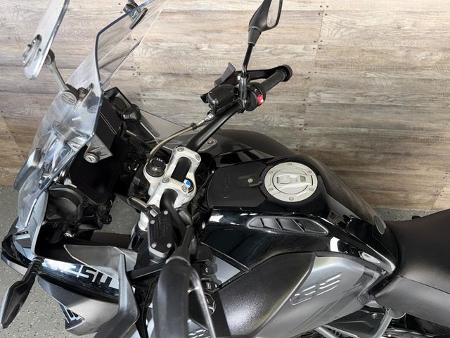 2022 BMW R 1250 GS Adventure Triple Black One Owner! - 23000376 - 12