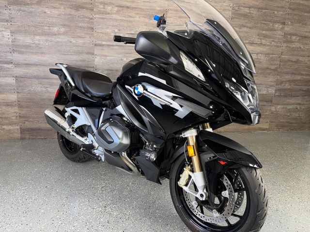 2022 BMW R 1250 RT SUPER CLEAN! - 23047460 - 10