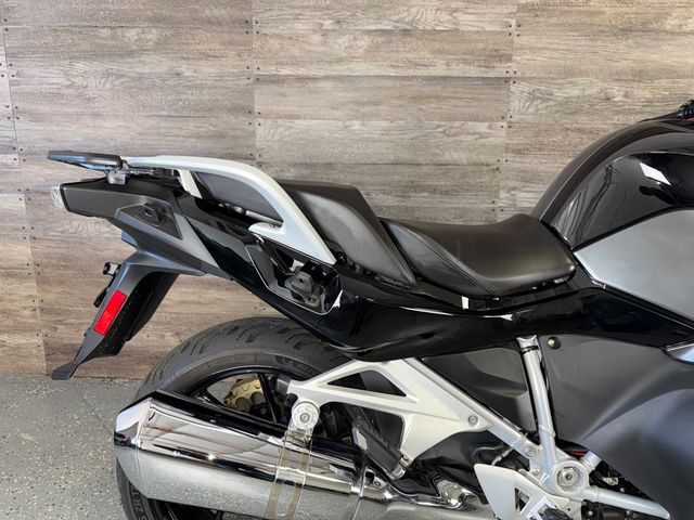 2022 BMW R 1250 RT SUPER CLEAN! - 23047460 - 6
