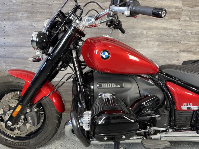2022 BMW R 18 Classic SUPER CLEAN! - 23091989 - 14
