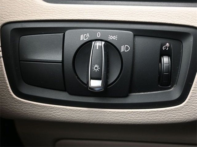 2022 BMW X1 sDrive28i Sports Activity Vehicle - 22984853 - 32