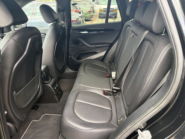2022 BMW X1 xDrive28i Sports Activity Vehicle - 23013065 - 9