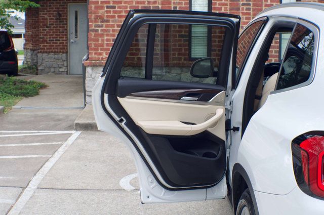 2022 BMW X3 ConveniencePkg/PanoramicMoonroof/HeatedLeatherSeats/NAV - 23000649 - 44