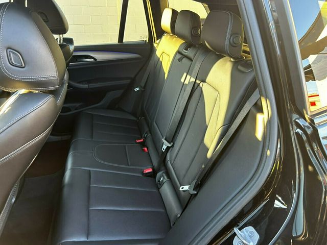 2022 BMW X3 LocalTrade/M-40i/ParkingAssistancePkg/PanoramicRoof/NAV - 22940009 - 12