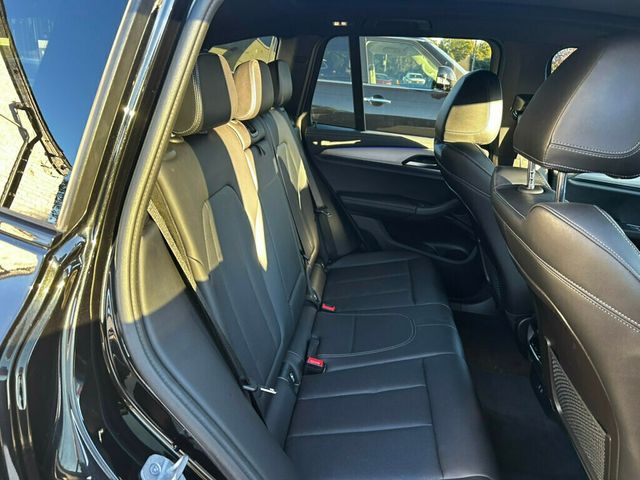 2022 BMW X3 LocalTrade/M-40i/ParkingAssistancePkg/PanoramicRoof/NAV - 22940009 - 18