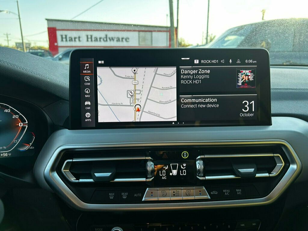 2022 BMW X3 LocalTrade/M-40i/ParkingAssistancePkg/PanoramicRoof/NAV - 22940009 - 27