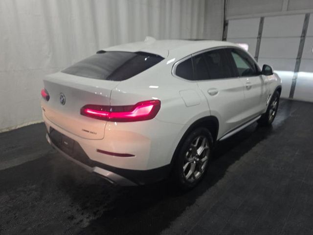 2022 BMW X4 xDrive30i Sports Activity - 23000154 - 3